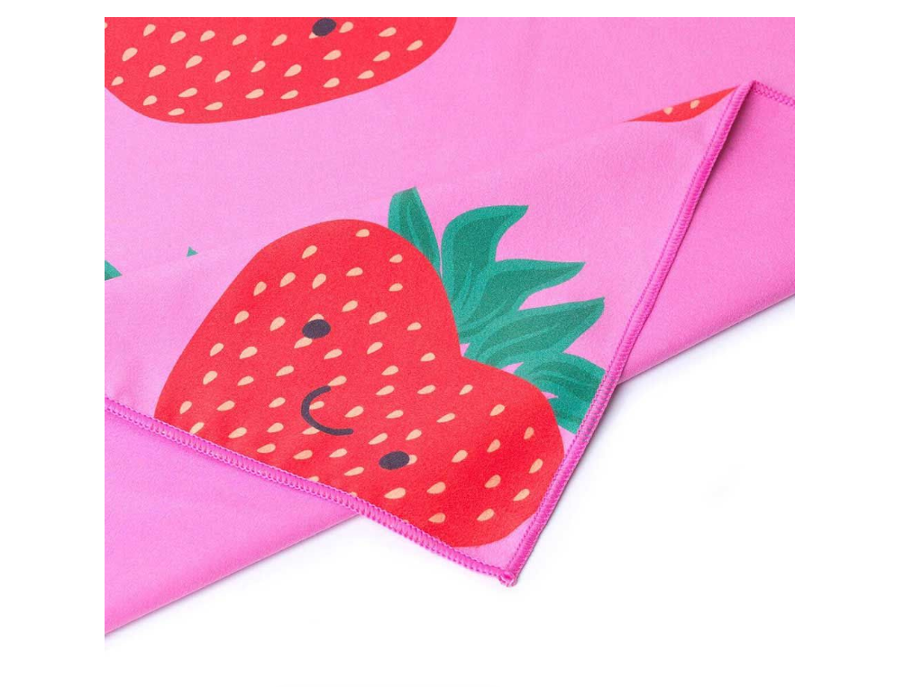 Beach Towel Strawberry